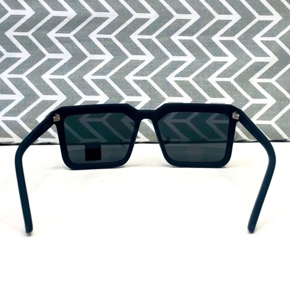 KOMONO-Benicio Black Rubber Sunglasses (NEW)